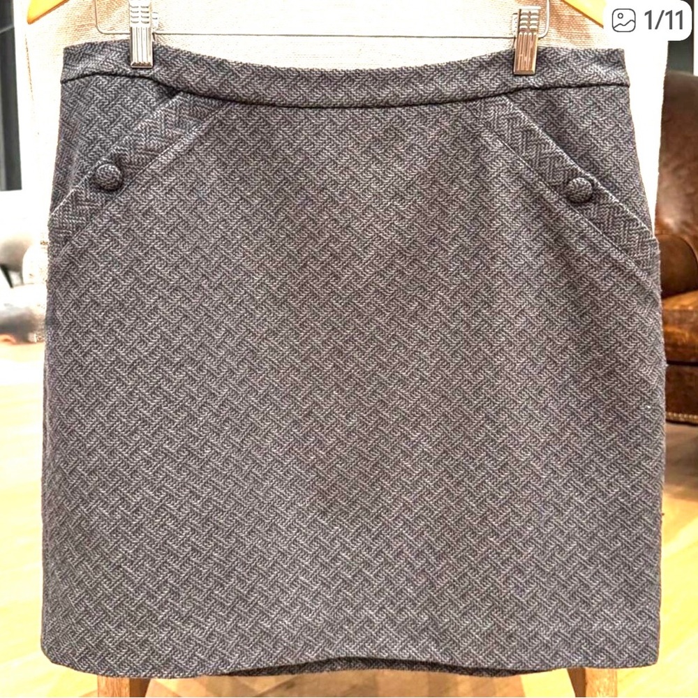 Banana Republic Skirt Sz 14 Wool Knee Length Heritage Gray Button Accent Pockets